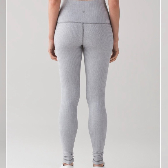 Lululemon Wunder Under Pant (Hi-Rise) - Picture 7 of 9